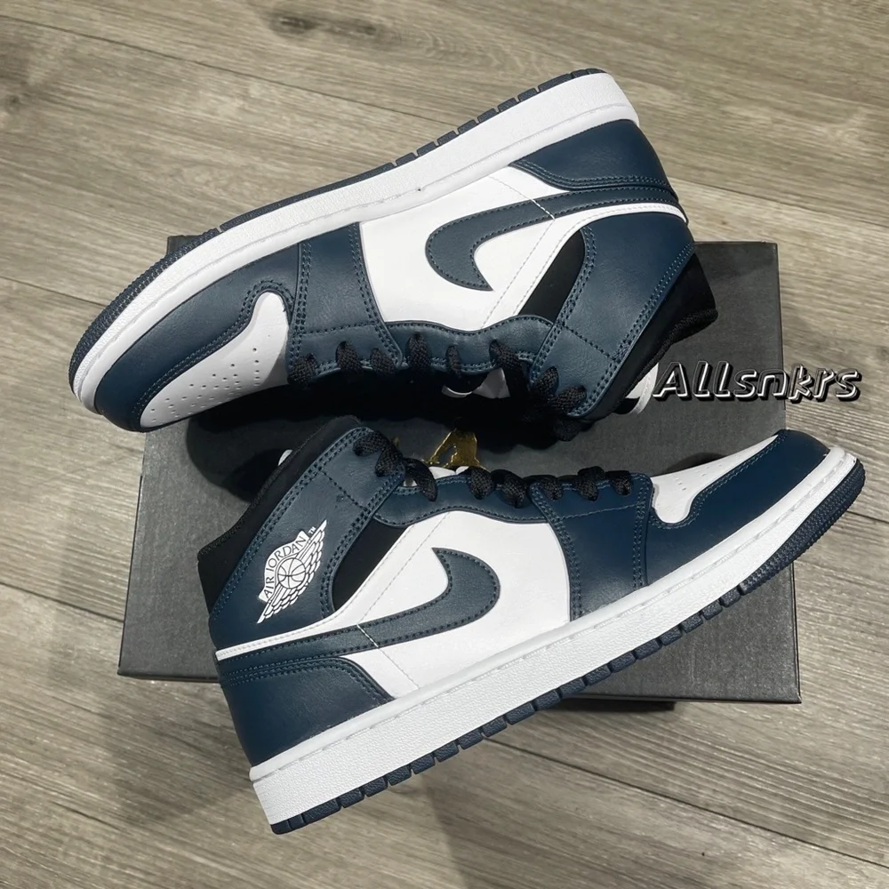 Air Jordan 1 Mid Armory Navy Men’s - Picture 8 of 9